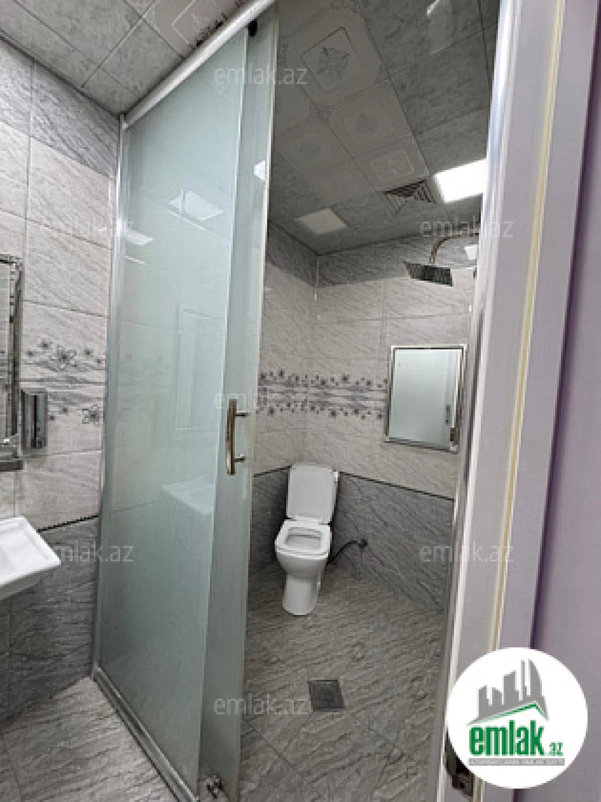 Satılır 2 otaqlı yeni tikili 65 m²