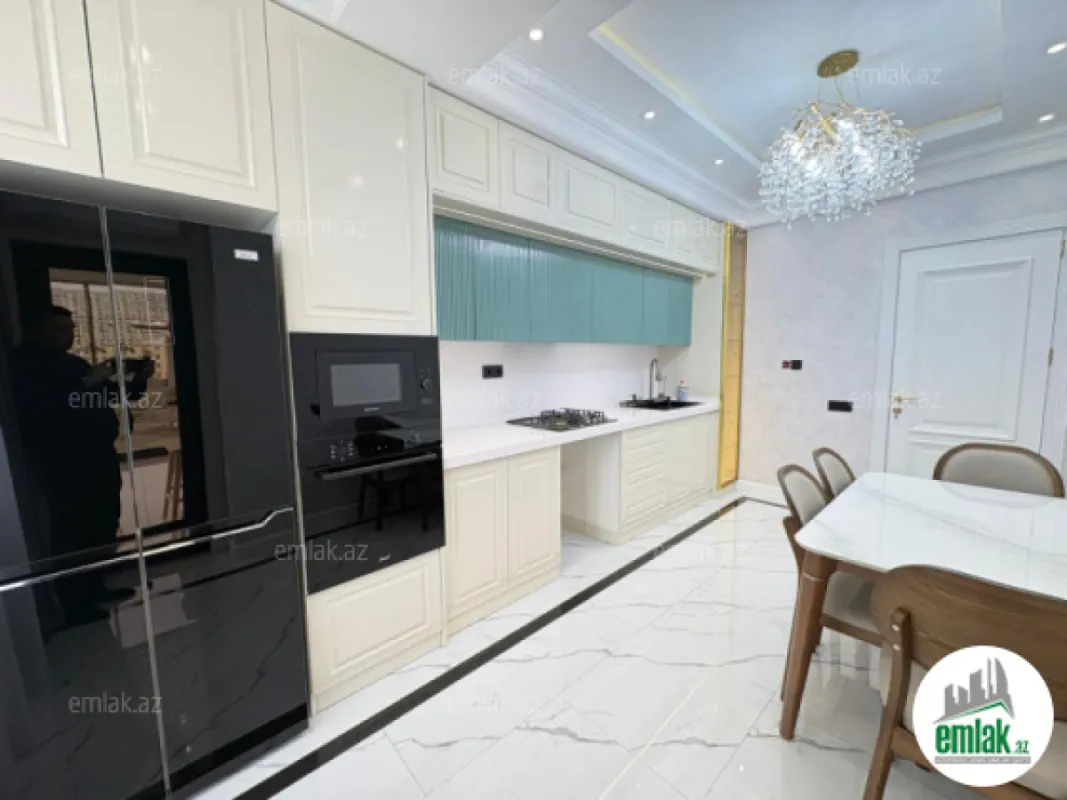 Satılır 3 otaqlı yeni tikili 95 m²