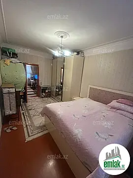 Satılır 2 otaqlı köhnə tikili 56 m²