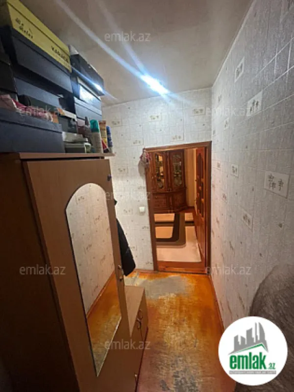 Satılır 2 otaqlı köhnə tikili 56 m²
