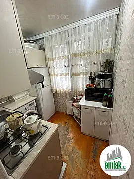 Satılır 2 otaqlı köhnə tikili 56 m²