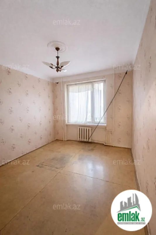 Satılır 5 otaqlı köhnə tikili 110 m²