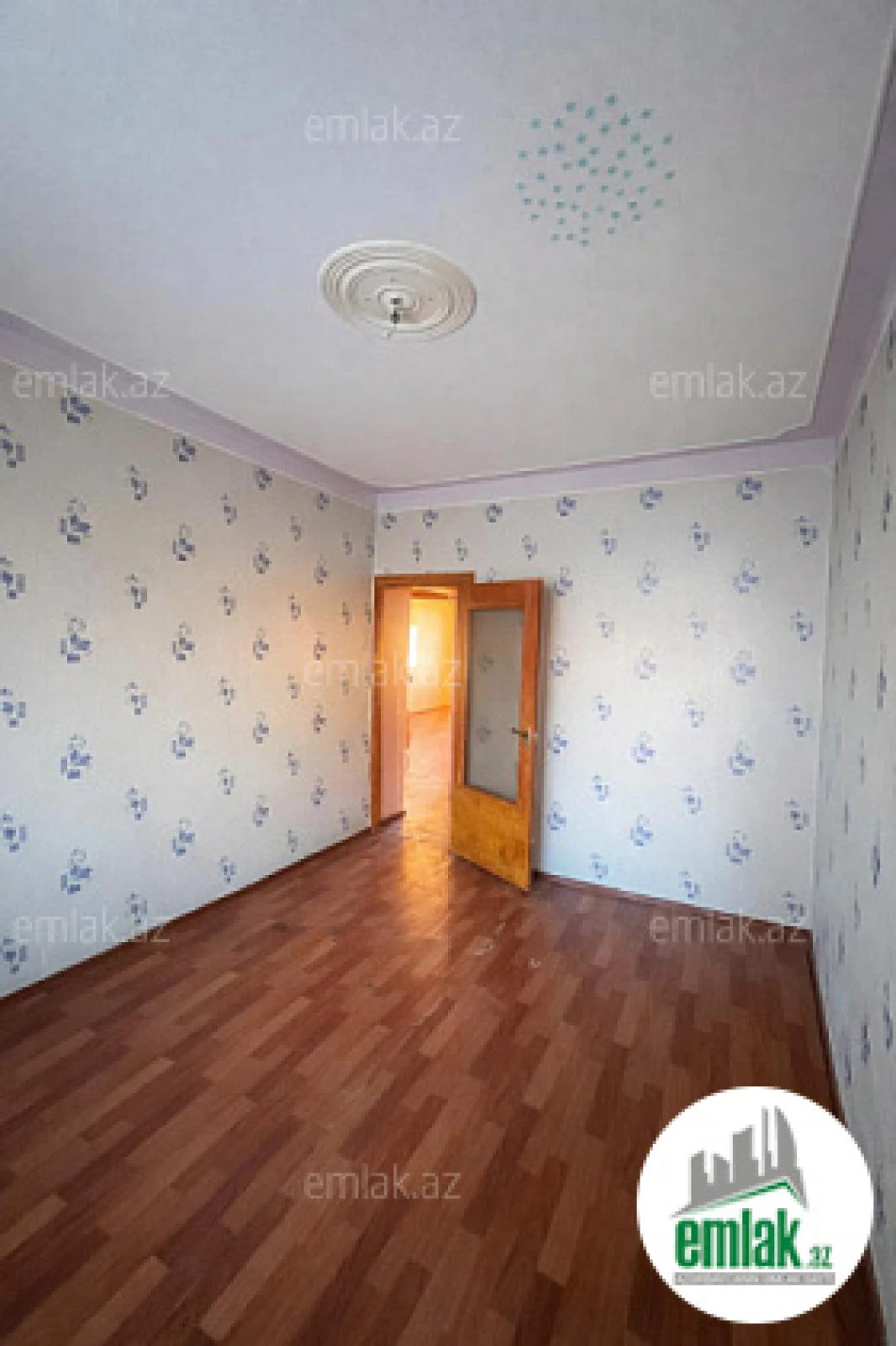 Satılır 5 otaqlı köhnə tikili 110 m²