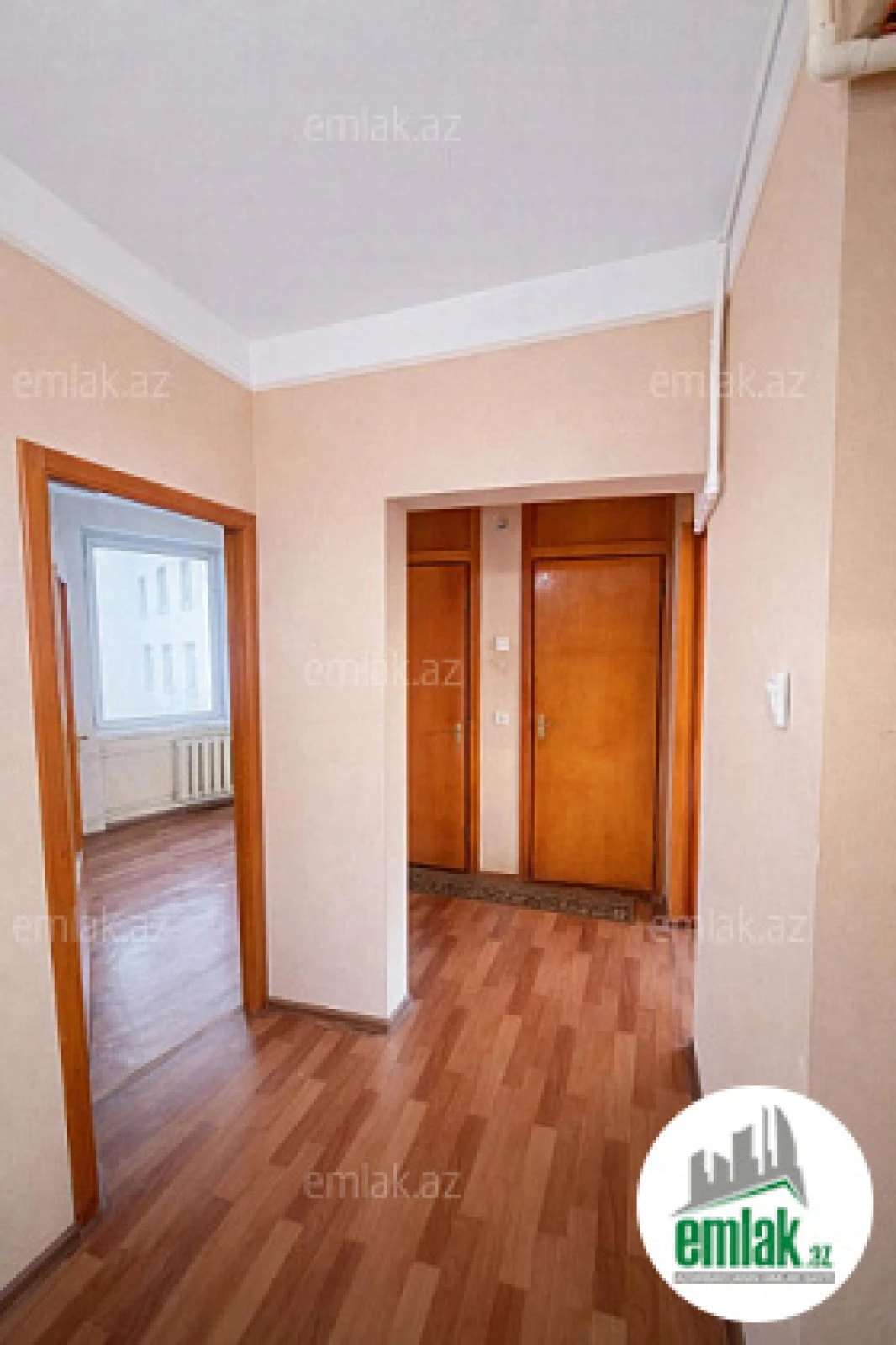 Satılır 5 otaqlı köhnə tikili 110 m²