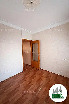 Satılır 5 otaqlı köhnə tikili 110 m²