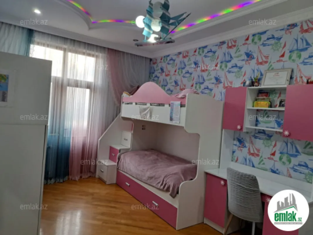 Satılır 3 otaqlı yeni tikili 100 m²