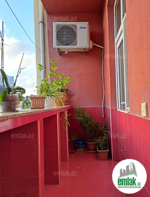 Satılır 3 otaqlı yeni tikili 100 m²