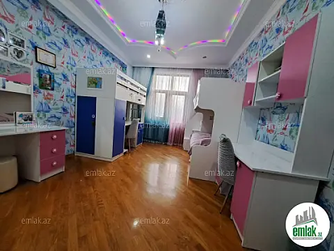 Satılır 3 otaqlı yeni tikili 100 m²