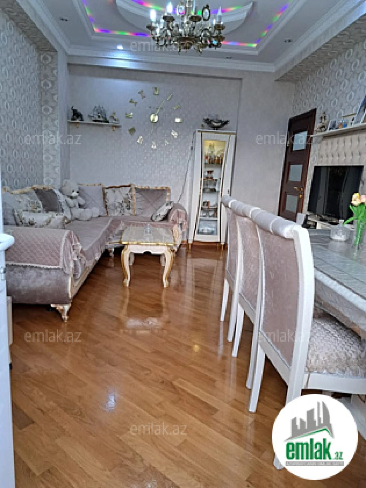 Satılır 3 otaqlı yeni tikili 100 m²