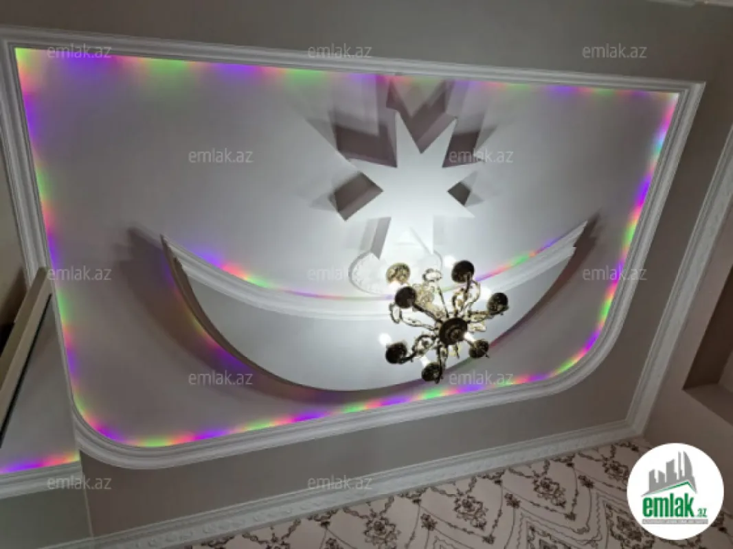 Satılır 3 otaqlı yeni tikili 100 m²