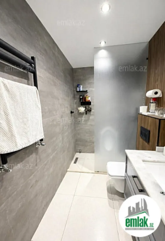 Satılır 2 otaqlı yeni tikili 95 m²