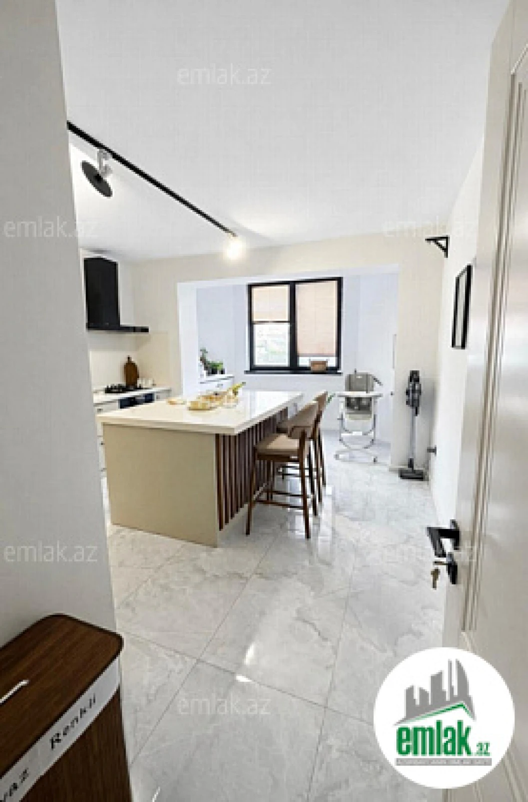 Satılır 2 otaqlı yeni tikili 95 m²