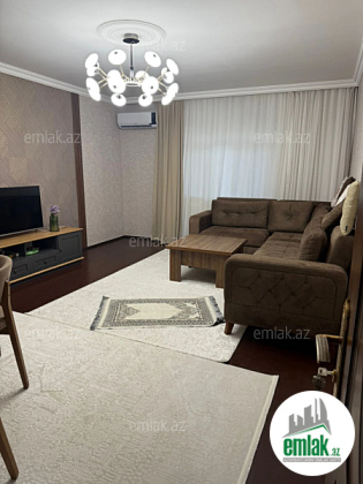 Satılır 2 otaqlı köhnə tikili 65 m²