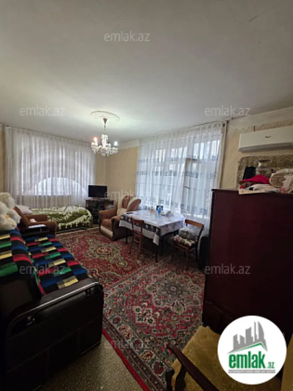 Satılır 1 otaqlı köhnə tikili 40 m²