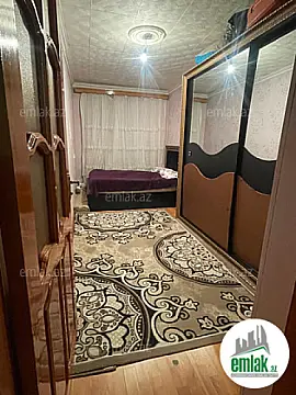Satılır 2 otaqlı köhnə tikili 55 m²