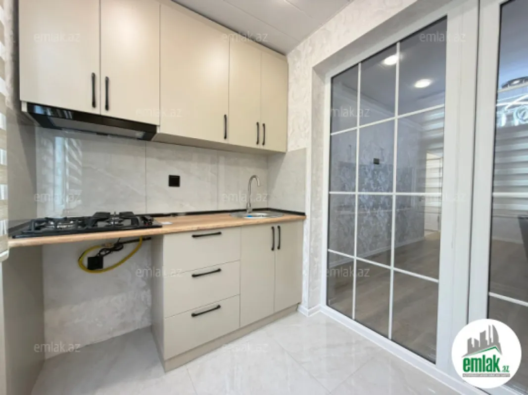 Satılır 2 otaqlı köhnə tikili 42 m²