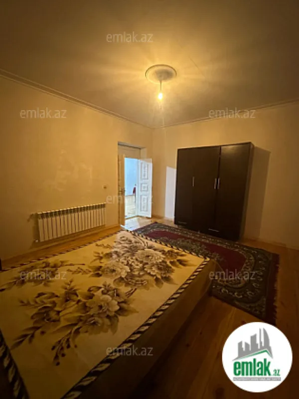 Satılır 5 otaqlı həyət evi 150 m²