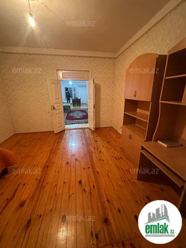 Satılır 5 otaqlı həyət evi 150 m²