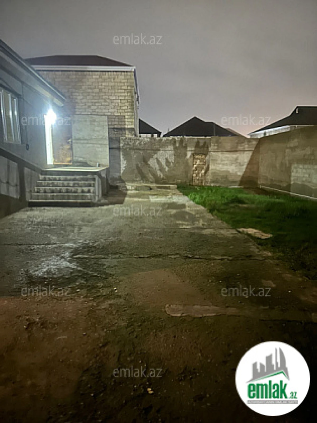 Satılır 5 otaqlı həyət evi 150 m²