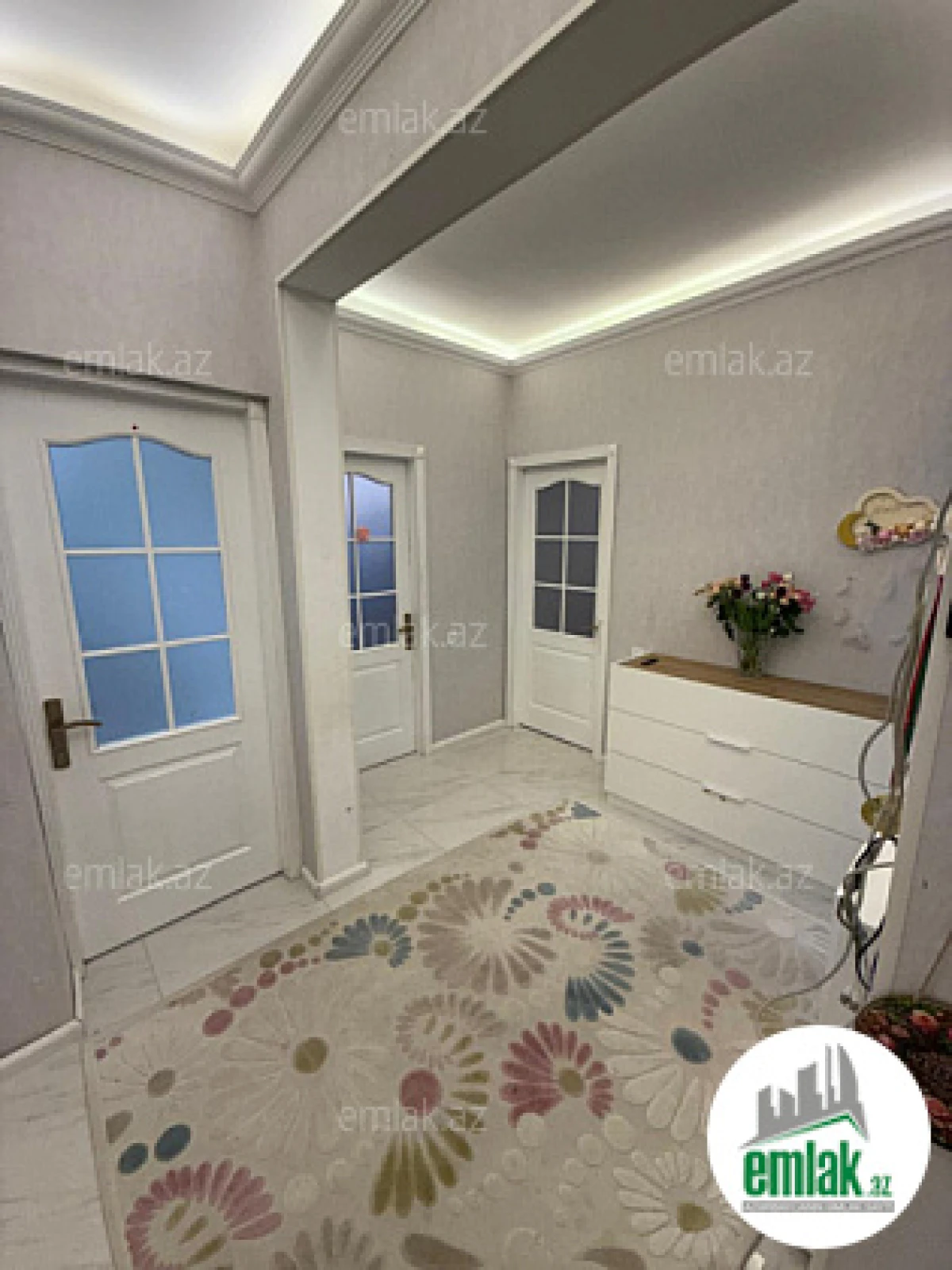 Satılır 3 otaqlı köhnə tikili 72 m²