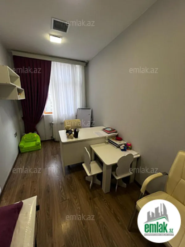 Satılır 35 otaqlı obyekt 1100 m²