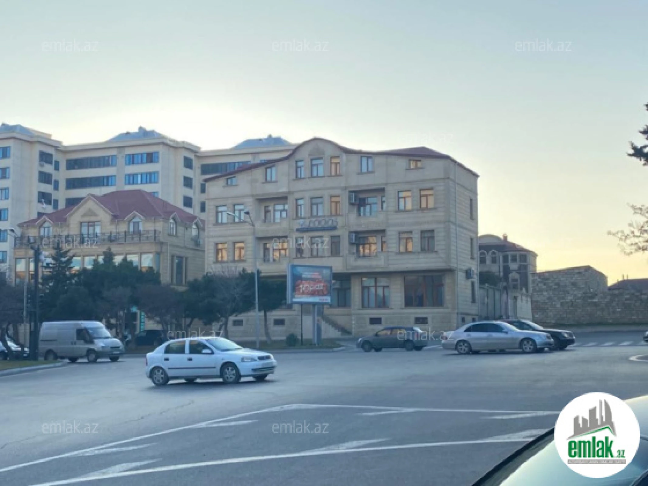 Satılır 35 otaqlı obyekt 1100 m²