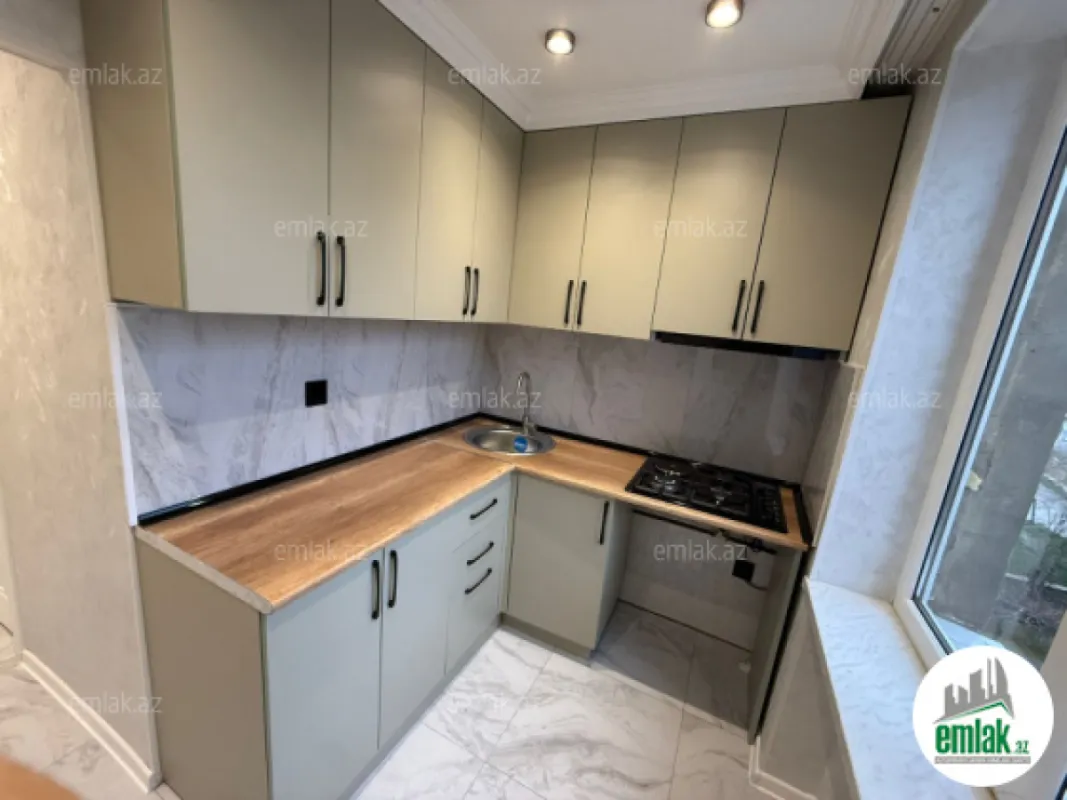 Satılır 2 otaqlı köhnə tikili 55 m²