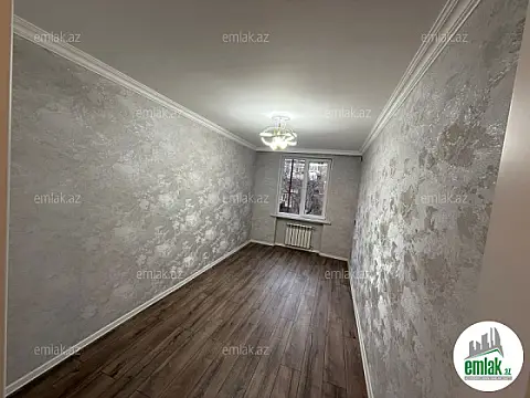 Satılır 2 otaqlı köhnə tikili 55 m²