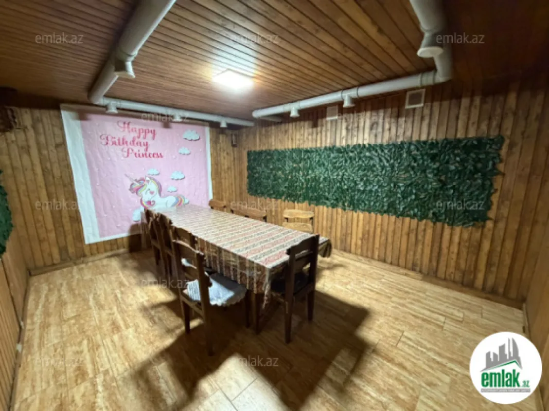 Satılır 3 otaqlı köhnə tikili 115 m²