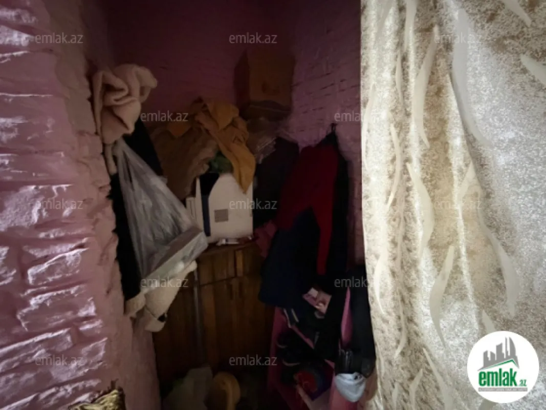 Satılır 3 otaqlı köhnə tikili 115 m²