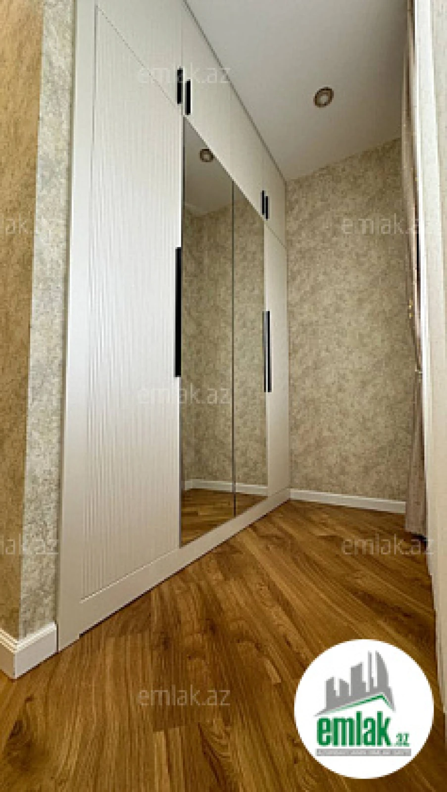 Satılır 2 otaqlı yeni tikili 95 m²