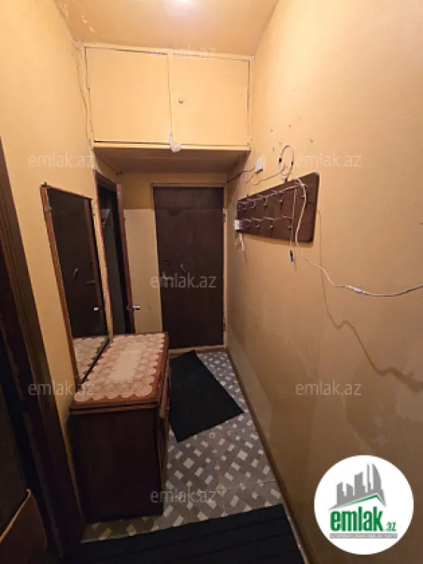 Satılır 2 otaqlı köhnə tikili 50 m²