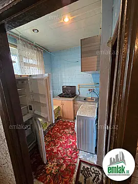 Satılır 2 otaqlı köhnə tikili 50 m²