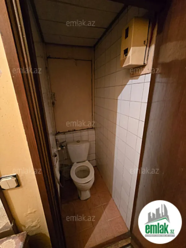 Satılır 2 otaqlı köhnə tikili 50 m²