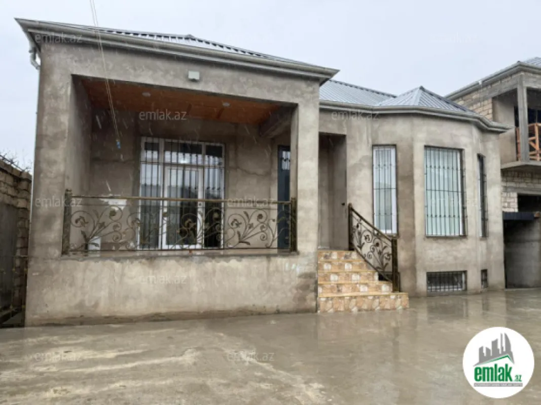 Satılır 4 otaqlı həyət evi 110 m²
