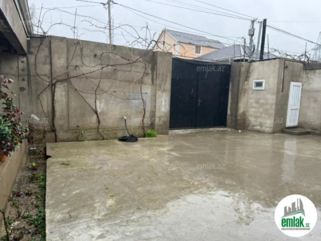Satılır 4 otaqlı həyət evi 110 m²