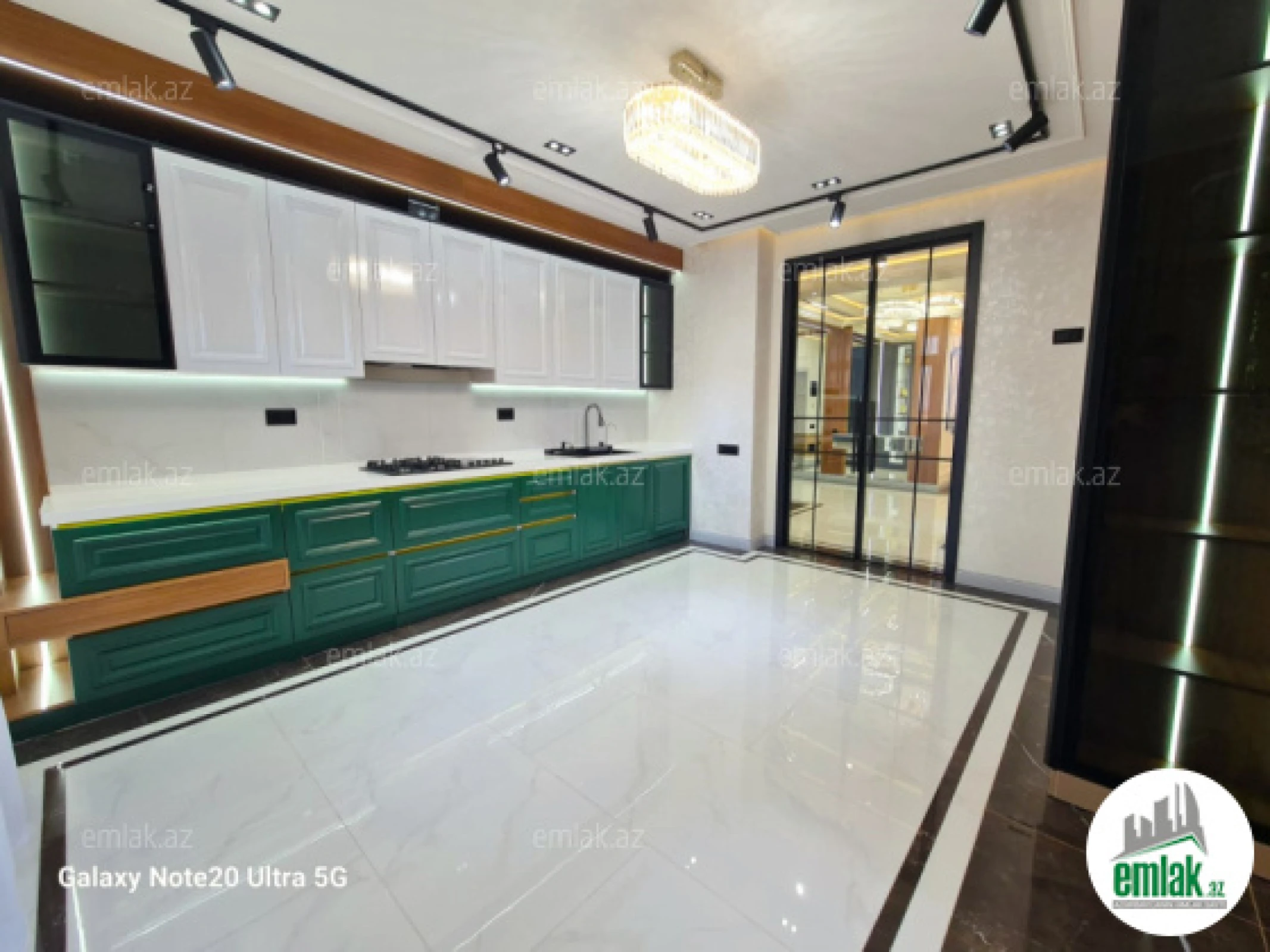 Satılır 4 otaqlı yeni tikili 186 m²