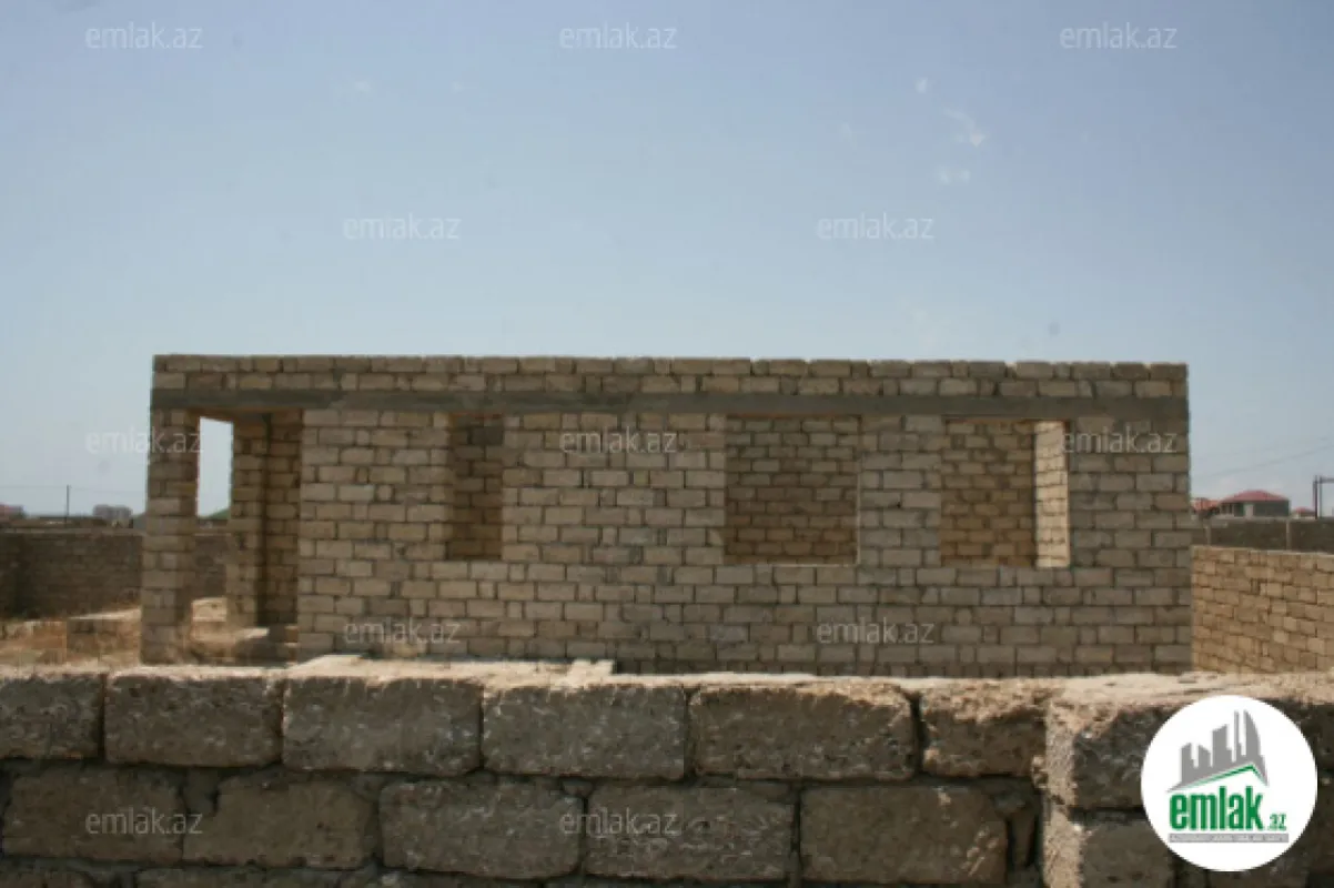 Satılır 4 otaqlı mənzil 132 m²