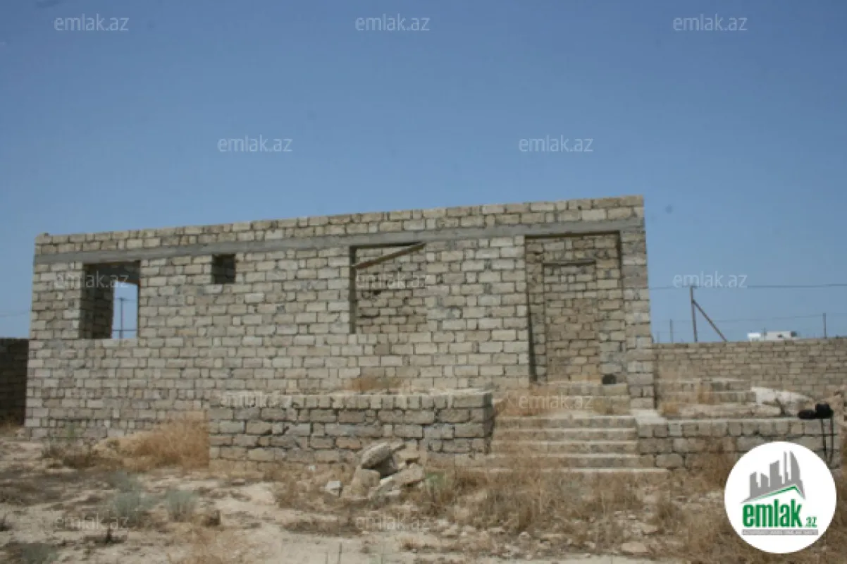 Satılır 4 otaqlı mənzil 132 m²