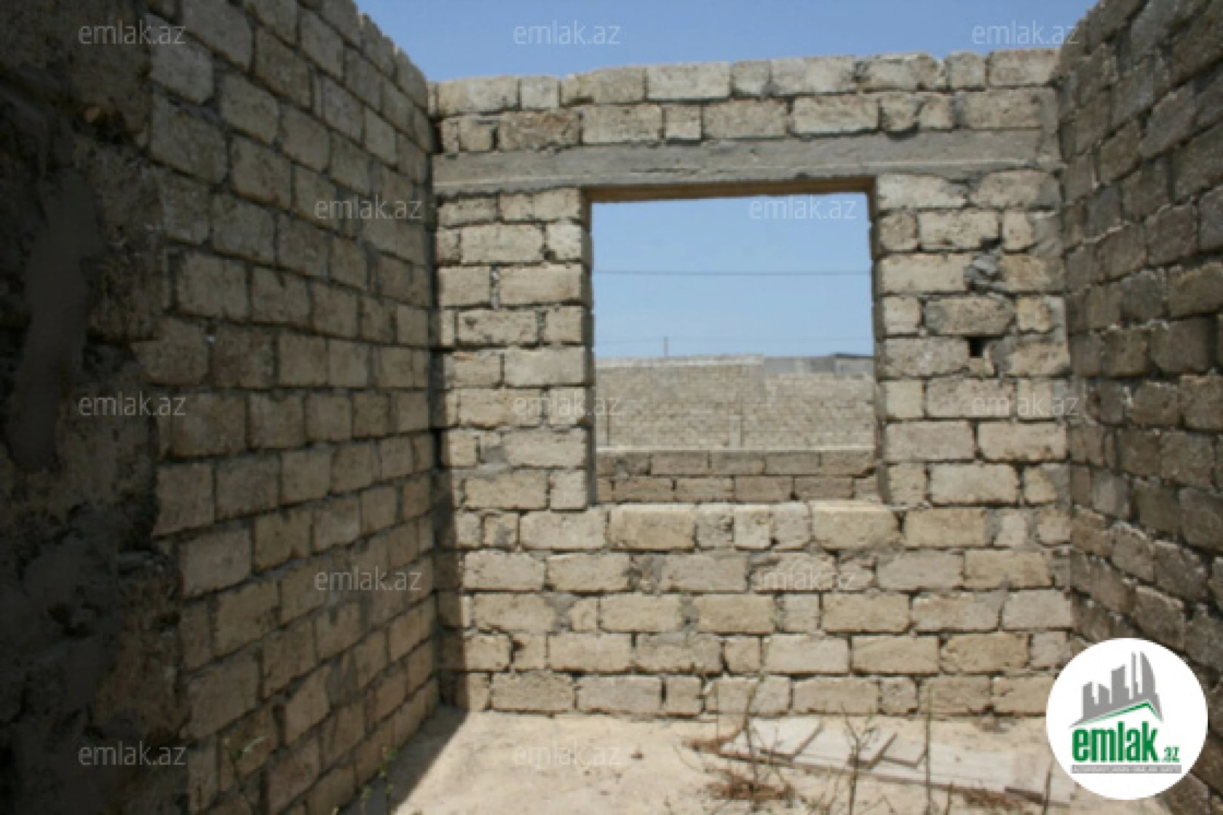 Satılır 4 otaqlı mənzil 132 m²