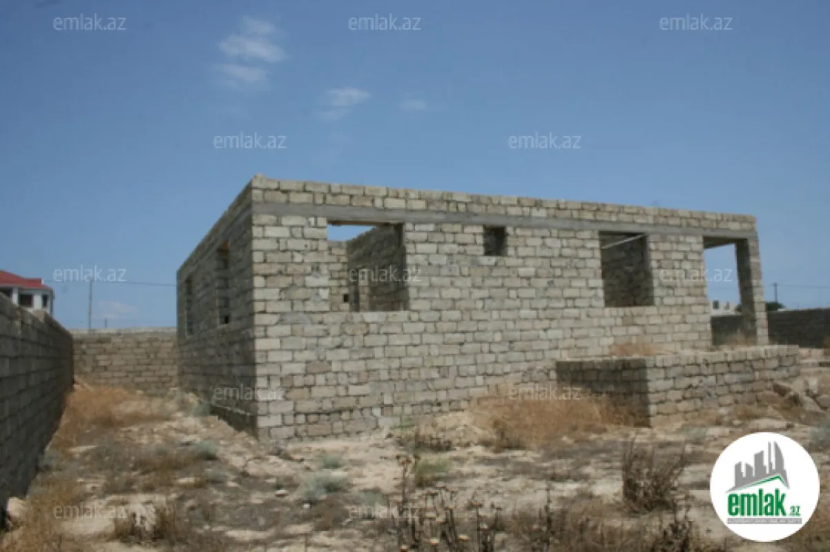 Satılır 4 otaqlı mənzil 132 m²