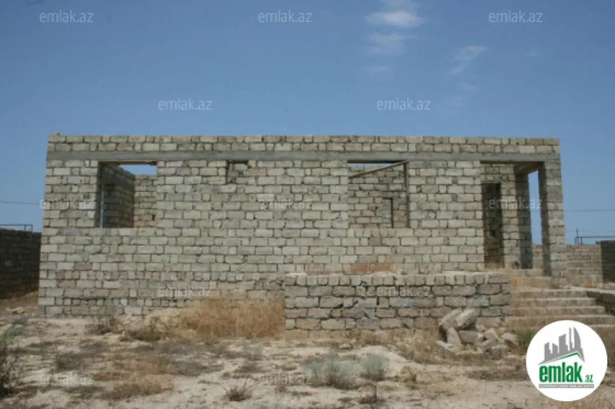 Satılır 4 otaqlı mənzil 132 m²