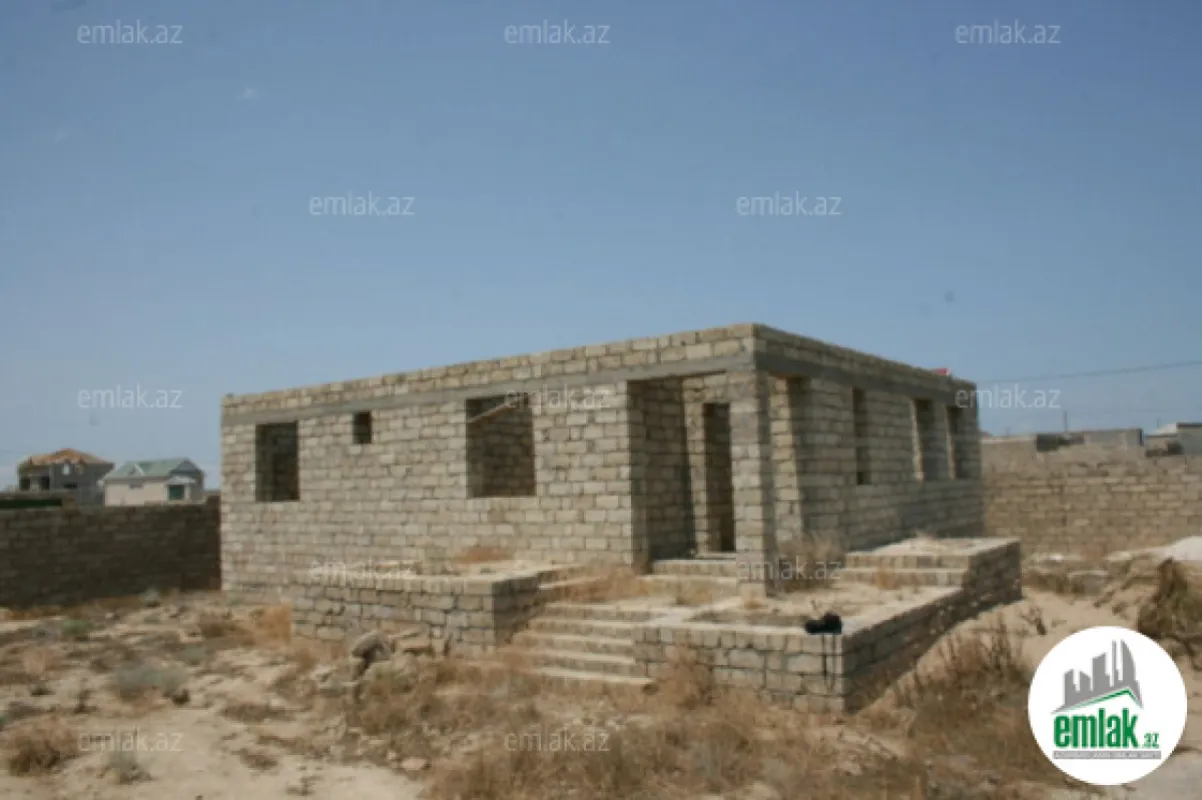 Satılır 4 otaqlı mənzil 132 m²