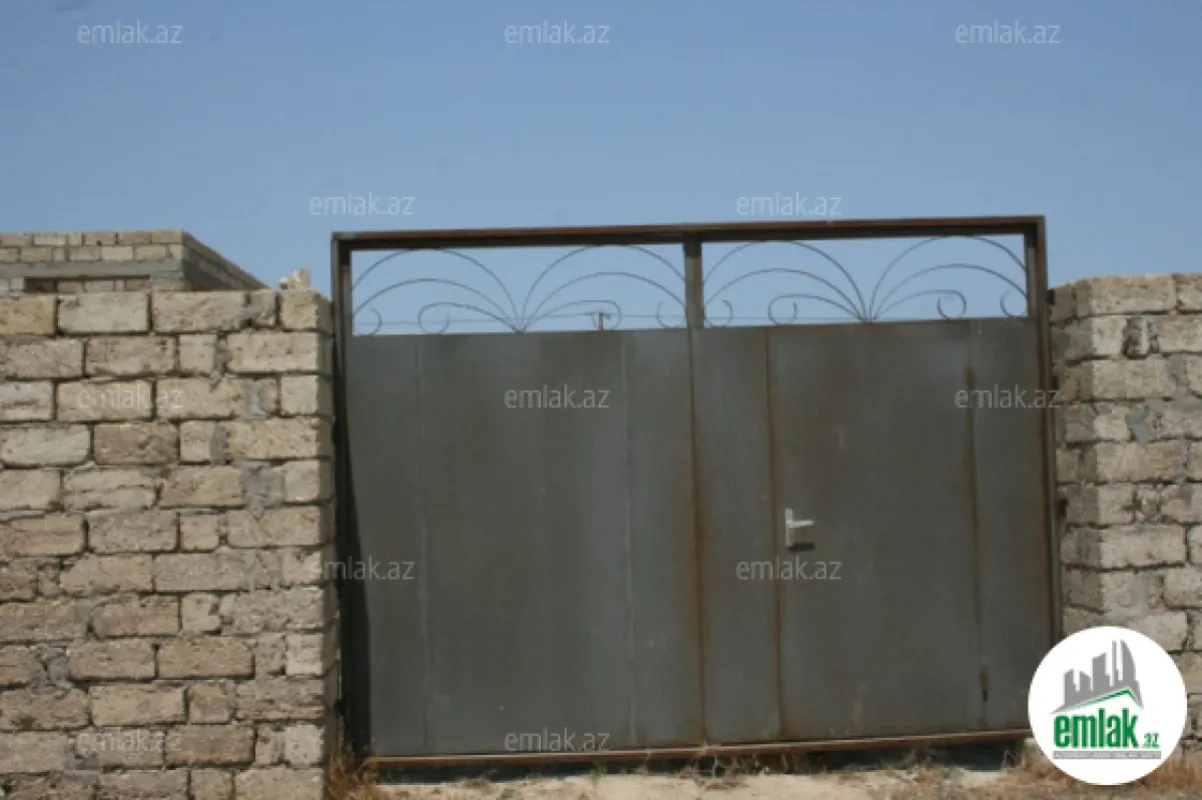 Satılır 4 otaqlı mənzil 132 m²