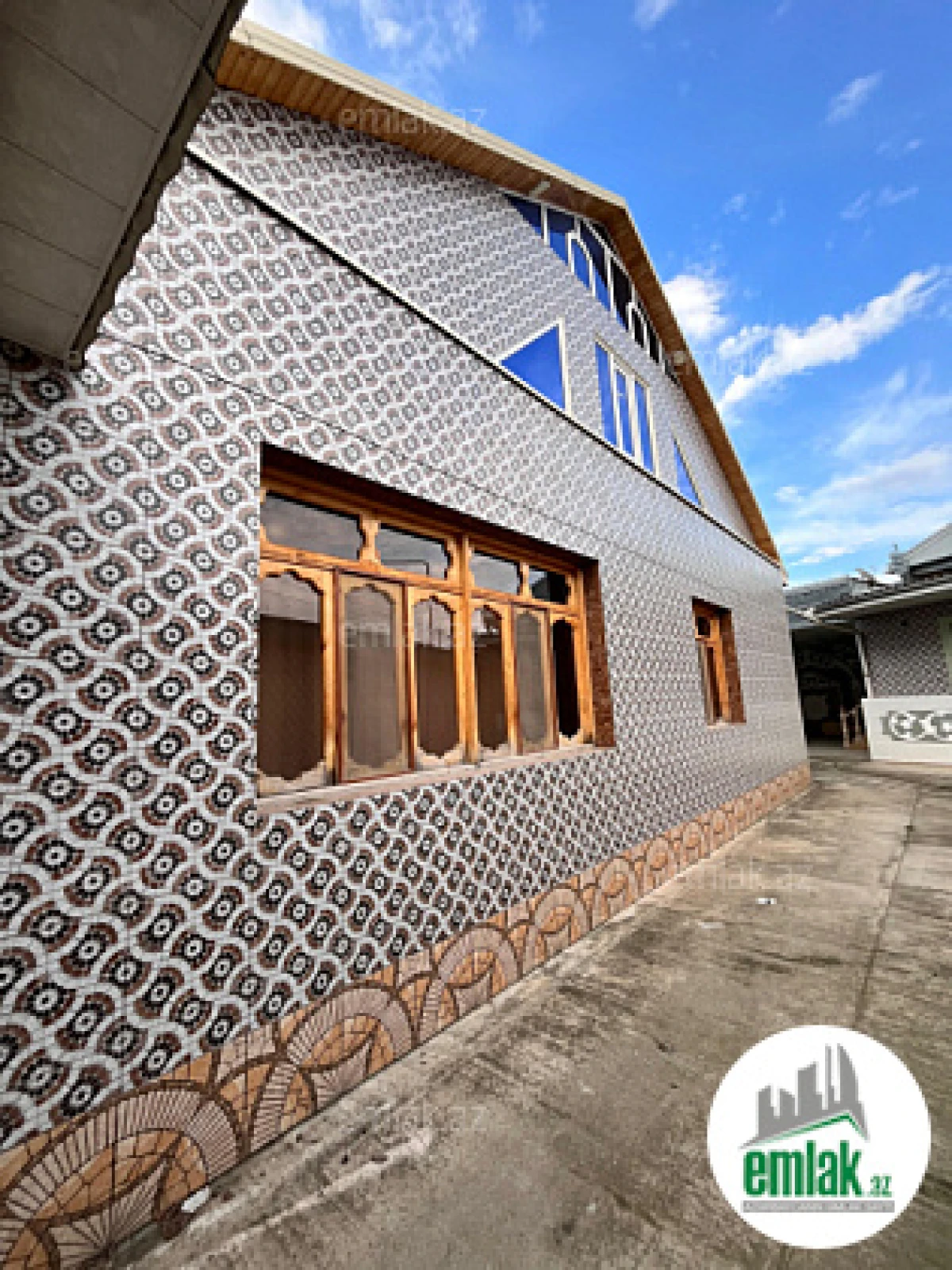 Satılır 4 otaqlı həyət evi 150 m²