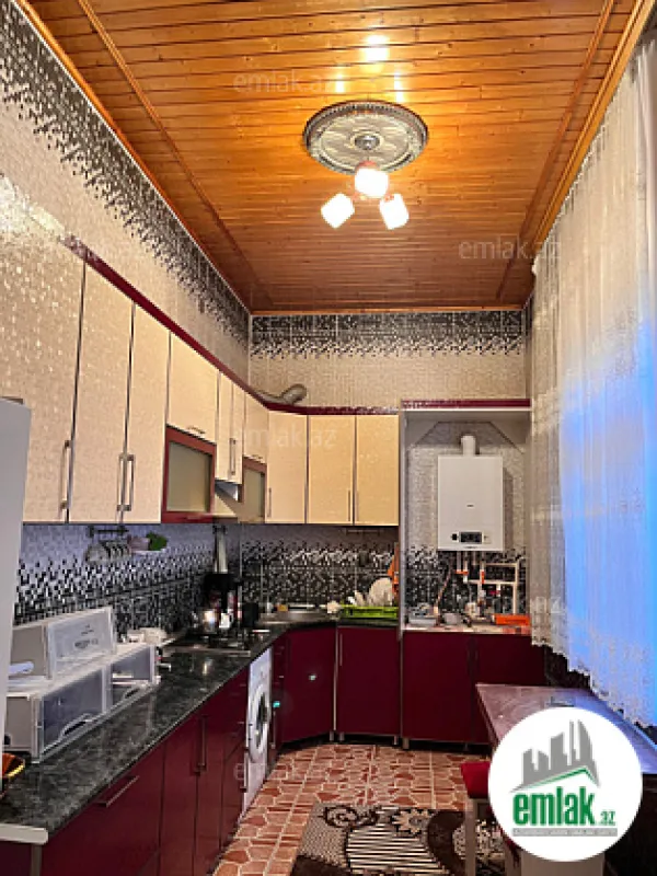 Satılır 4 otaqlı həyət evi 150 m²
