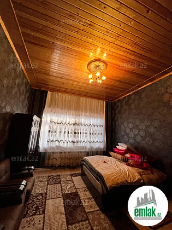 Satılır 4 otaqlı həyət evi 150 m²