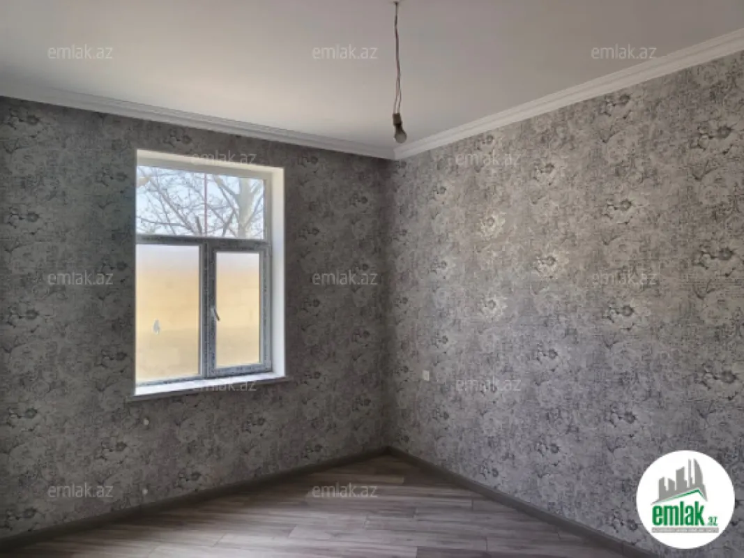 Satılır 4 otaqlı həyət evi 140 m²