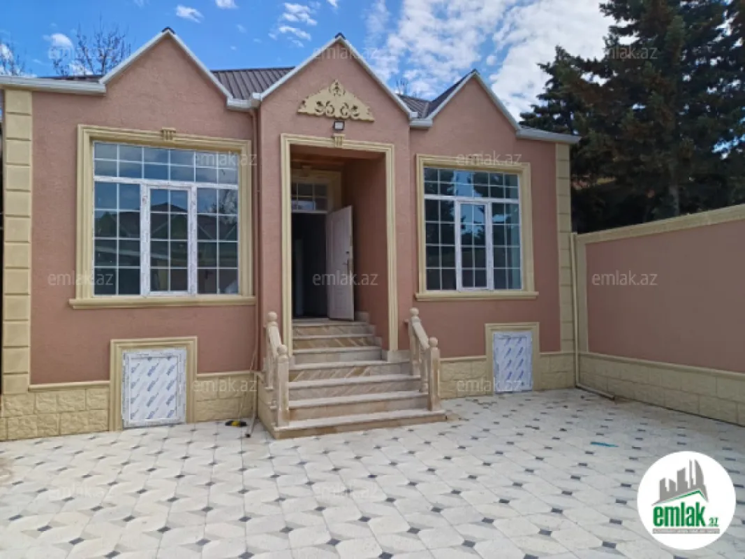 Satılır 4 otaqlı həyət evi 140 m²