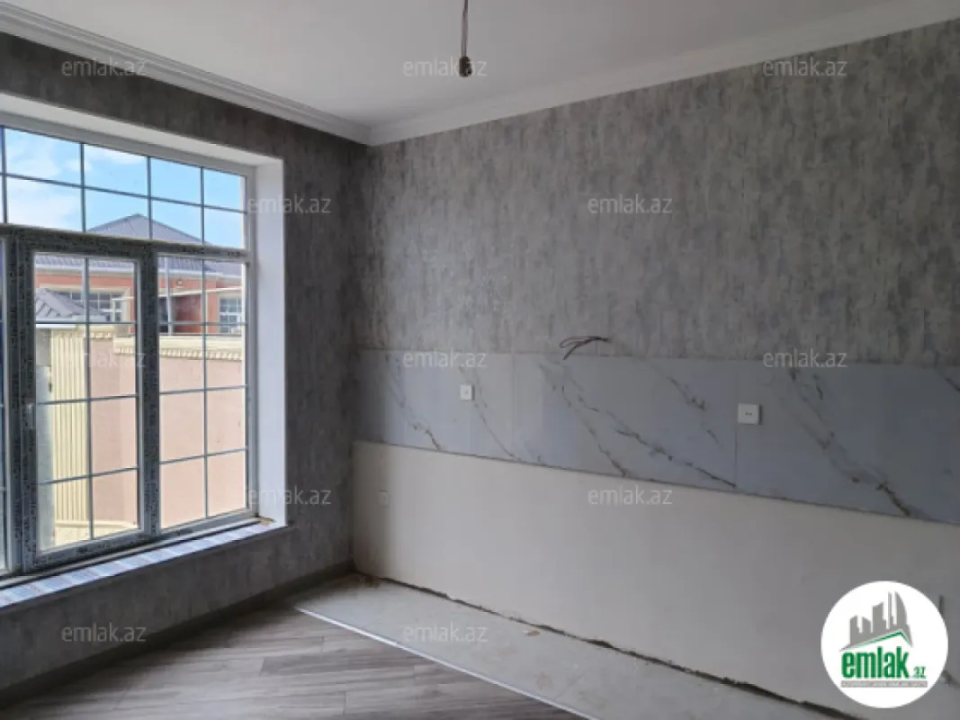 Satılır 4 otaqlı həyət evi 140 m²